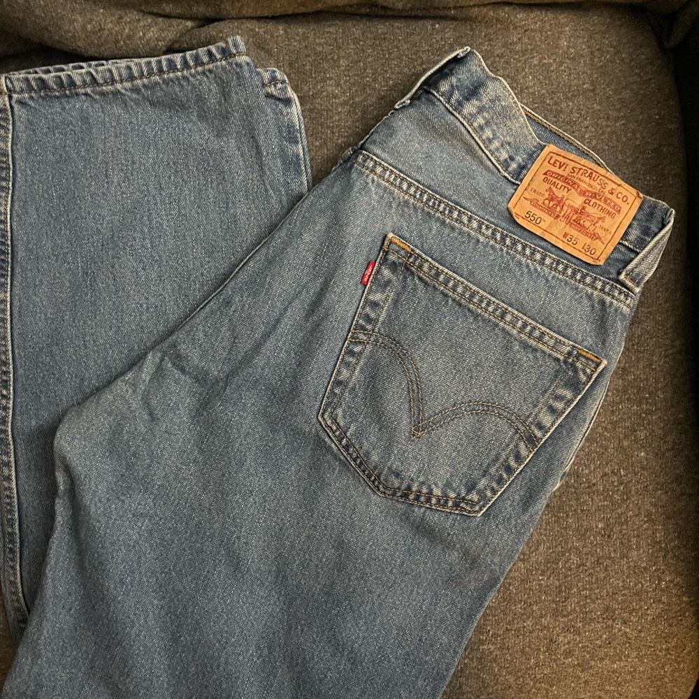 Levi’s Strauss 550 Relaxed Fit Straight Leg 35/30